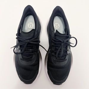 Lululemon Blissfeel Running Shoe Sneaker, Size 9, Black and White, EUC